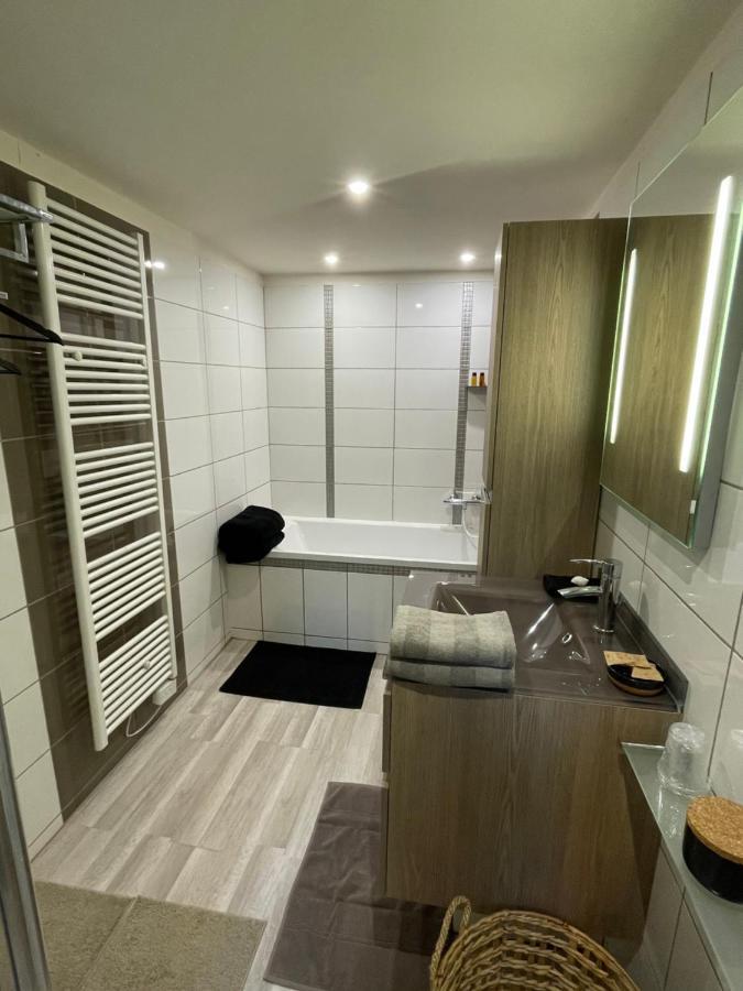Love Suites & Spa "Le Loft" Avec Jacuzzi Privatif Medis Exterior photo